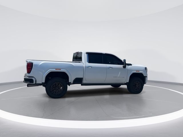Used 2025 White GMC Denali Ultimate image 3
