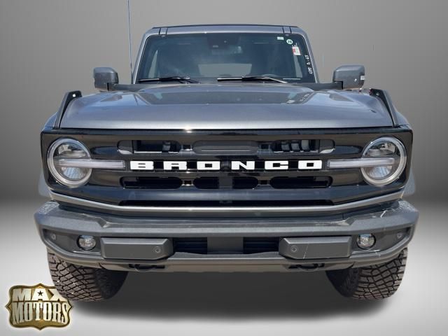 2024 Ford Bronco Outer Banks 10