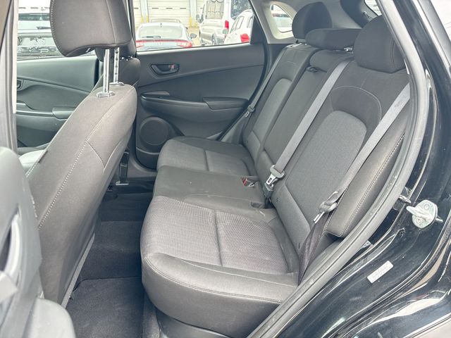 2023 Hyundai Kona SEL - Photo 18