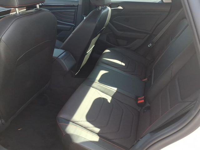 2023 Volkswagen Jetta GLI - Image 21