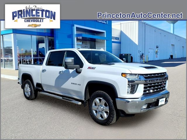 White (Iridescent Pearl Tricoat) 2020 Chevrolet Silverado 2500HD Pickup Truck Four-Wheel Drive Automatic