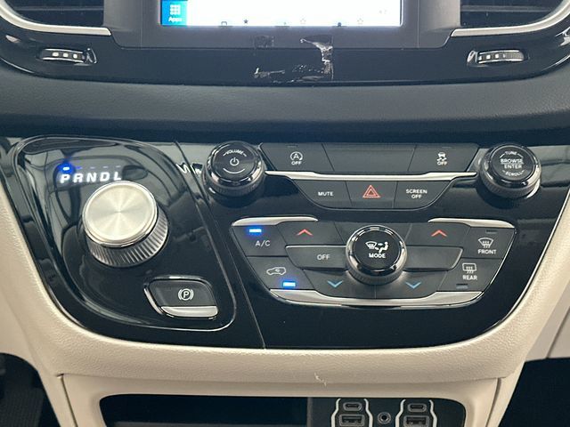 2022 Chrysler Voyager LX White at Phil Fitts Ford