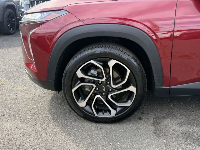 Used 2024 Chevrolet Trax SUV