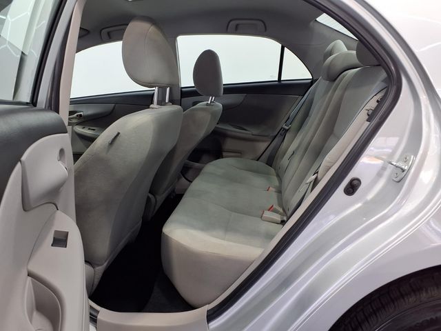 2013 Toyota Corolla L - 10