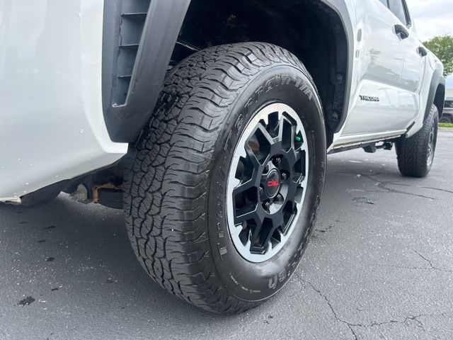 2024 Toyota Tacoma TRD Off Road - Photo 13