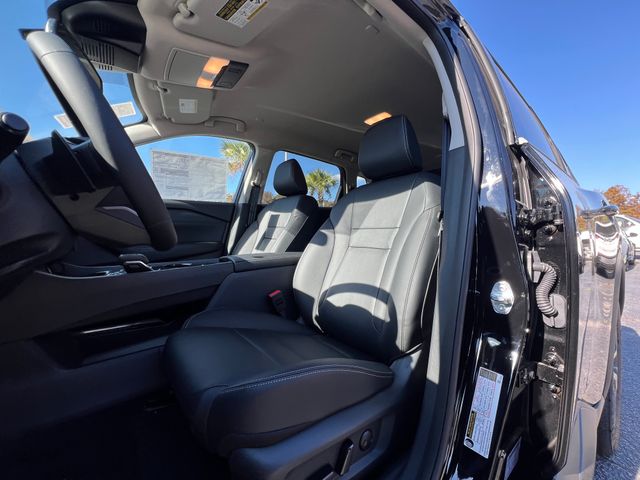 2025 Super Black Nissan Rogue SL FWD SUV