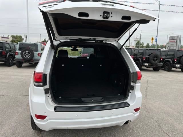 2018 Jeep Grand Cherokee Altitude 10