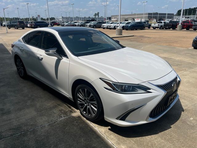 Used 2020 Lexus ES Sedan