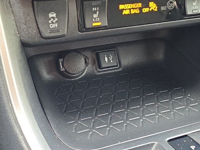2019 Toyota RAV4 XLE:168550A