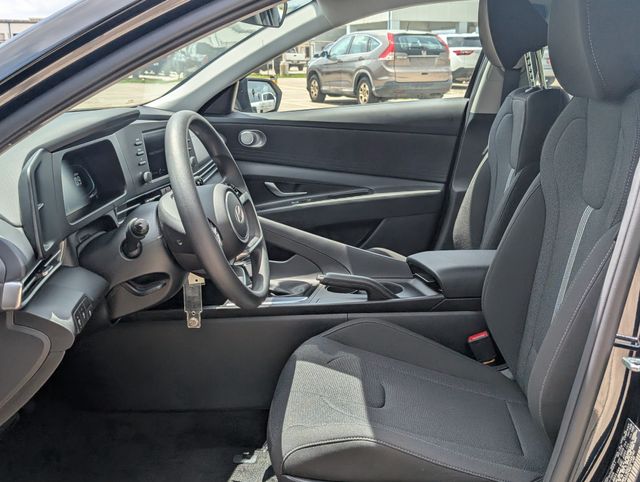2026 Hyundai Elantra SE - 11
