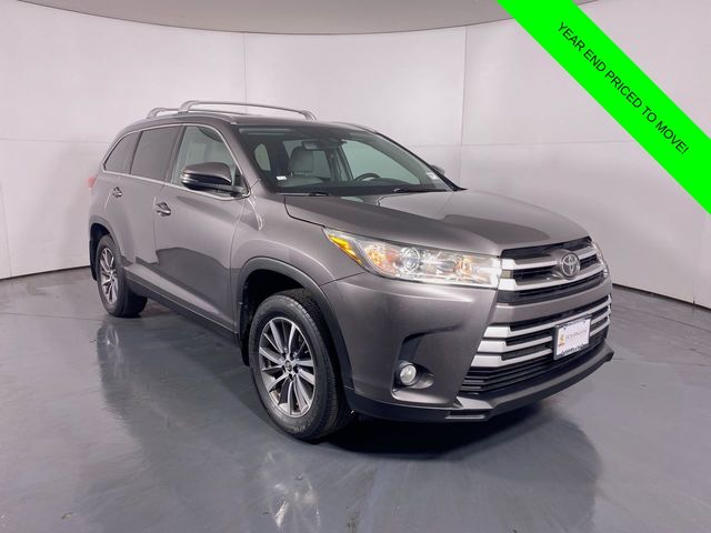 2019 Toyota Highlander XLE 3