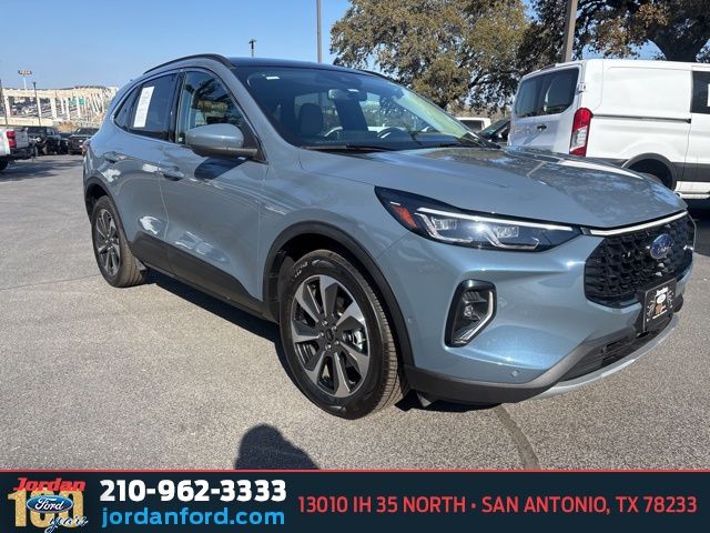 Used Car 2023 Ford Escape  Platinum For Sale Under $30,000 In San Antonio, Texas