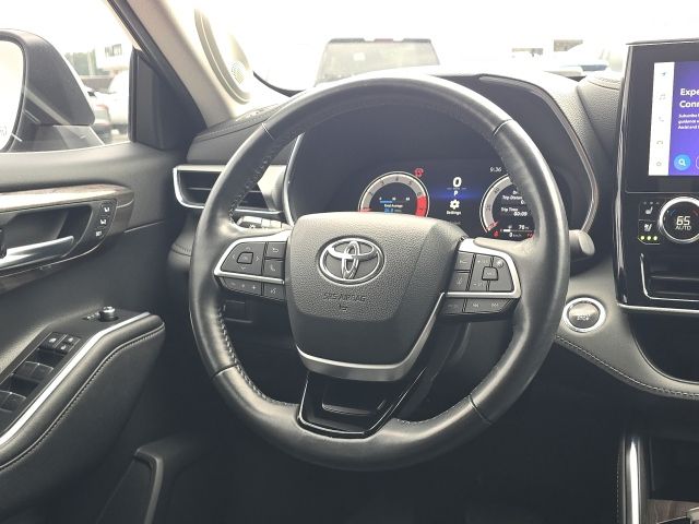 2023 Toyota Highlander Platinum:169299A