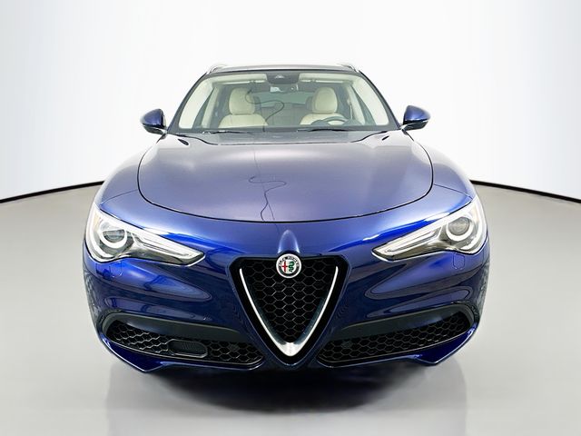 2019 Alfa Romeo Stelvio Ti 2