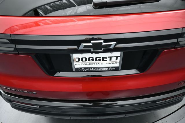 Used 2025 Chevrolet Traverse SUV