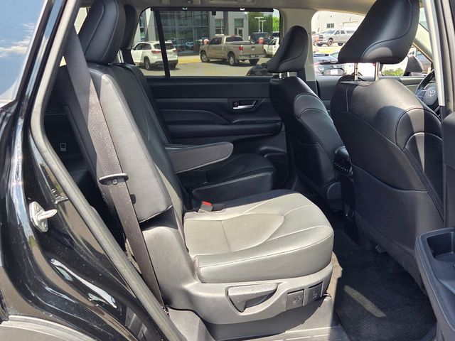 Used 2024 Toyota Grand Highlander SUV