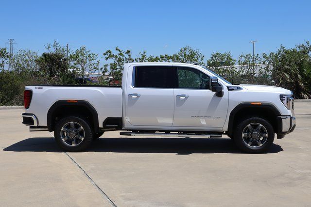 2025 GMC Sierra 2500HD SLT - 3