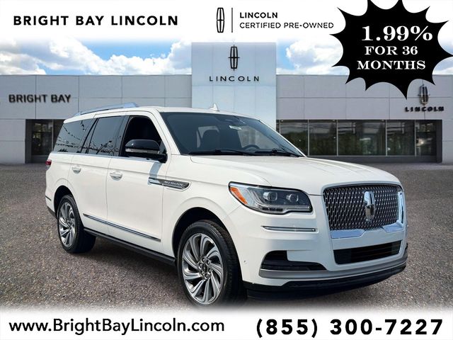 Pristine White Metallic Tri-Coat 2023 Lincoln Navigator SUV / Crossover Four-Wheel Drive Automatic