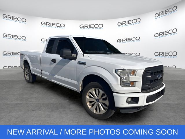 Oxford White 2016 Ford F-150 Pickup Truck Four-Wheel Drive 6-Speed Automatic