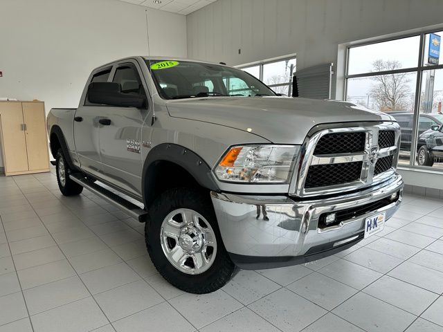 2015 RAM 2500 Tradesman Crew Cab 4WD