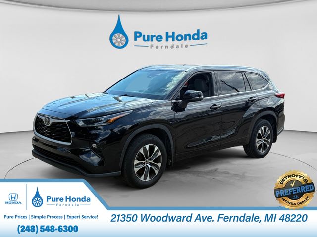 Midnight Black Metallic 2021 Toyota Highlander SUV / Crossover All-Wheel Drive 8-Speed Automatic