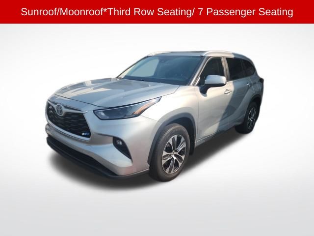 Used 2024 Toyota Highlander Hybrid SUV