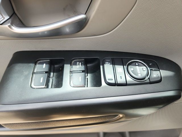 Certified Used 2021 White Kia LX image 19