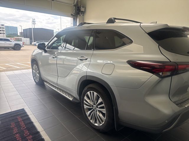 2025 Toyota Highlander Platinum Silver at Gullo Toyota