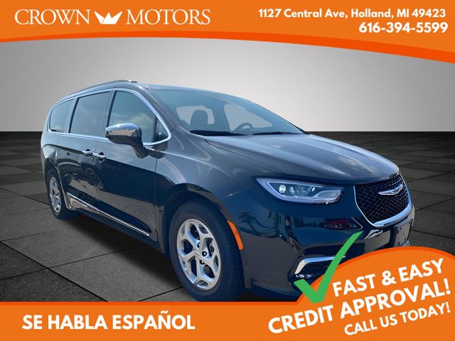 Brilliant Black Crystal Pearlcoat 2023 Chrysler Pacifica Minivan Front-Wheel Drive 9-Speed Automatic