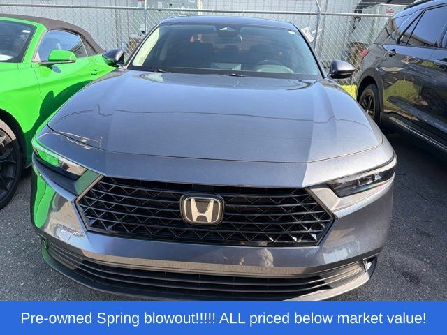 Used 2024 Gray Honda EX image 2