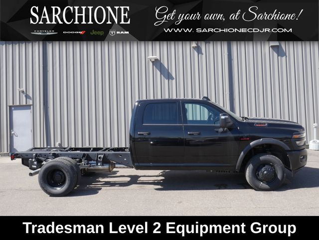 2026 RAM 3500 Chassis Tradesman Crew Cab LB DRW 4WD