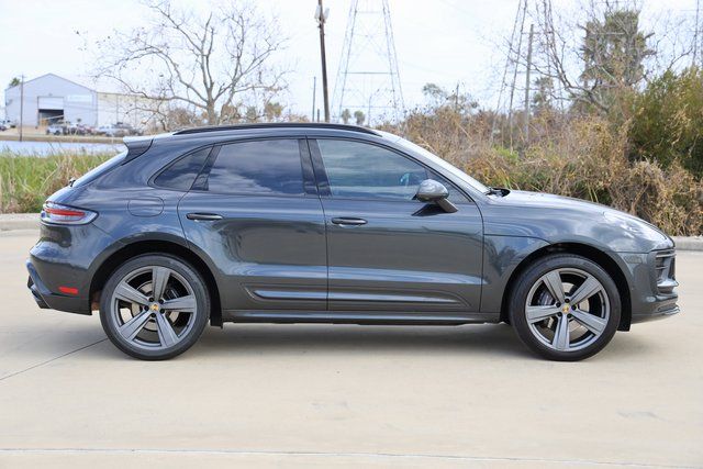 2022 Porsche Macan Base - 3