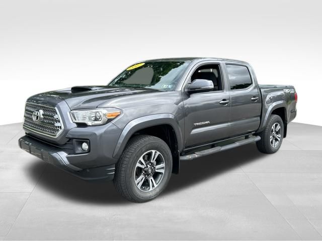  2017 Toyota Tacoma TRD Sport V6 Double Cab 4WD   