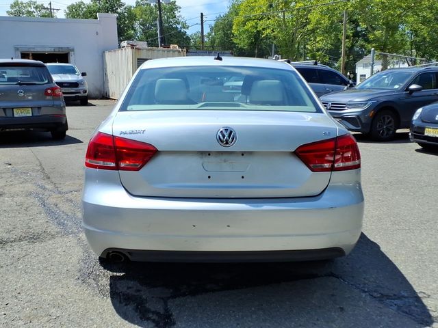 2012 Volkswagen Passat - Image 7