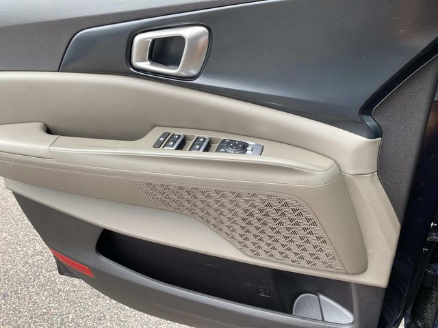 Used 2026 Kia Carnival Hybrid Van