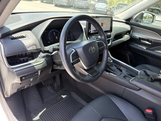 Used 2024 Toyota Grand Highlander SUV