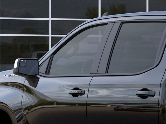 2025 Chevrolet Silverado 1500 LT photo