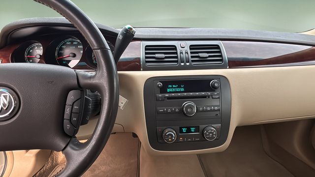 Used 2011 White Buick CXL image 10