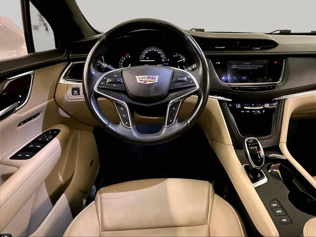 2018 Cadillac XT5 Luxury - 5