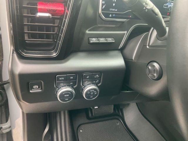 2024 GMC Sierra 1500 AT4 - Photo 14