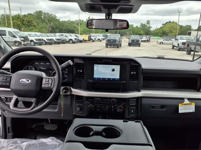 2025 Ford F-350SD XL photo