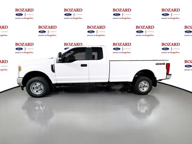 2019 Oxford White Ford Super Duty F-350 SRW XL 4X4 Truck