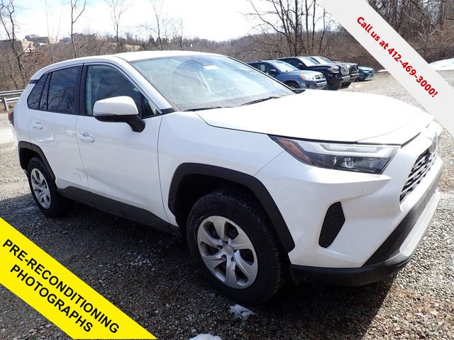 2023 Toyota RAV4 LE FWD