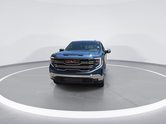 Used 2024 Blue GMC SLT image 3