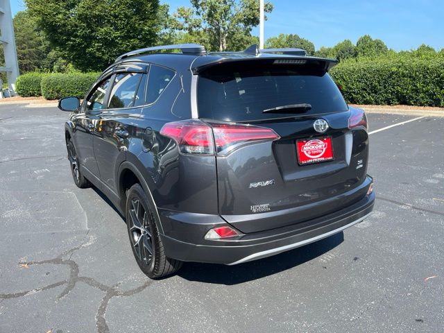 2018 Toyota RAV4 SE - Photo 14