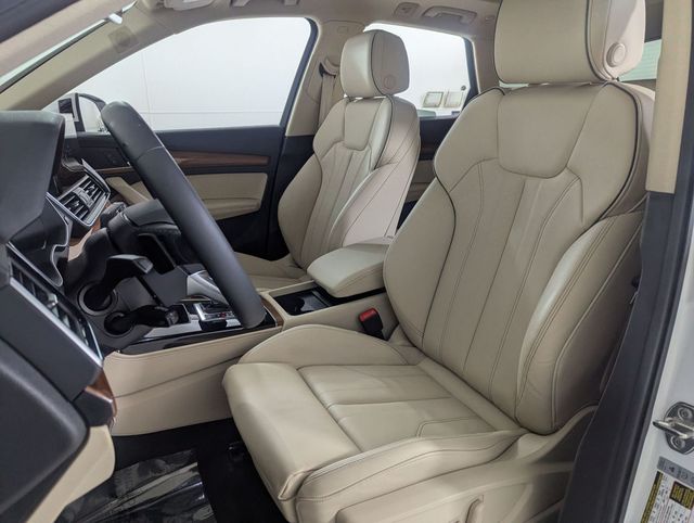 used 2024 Audi Q5 e car