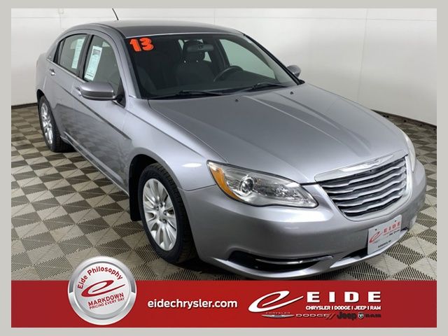 2013 Chrysler 200 LX Sedan FWD