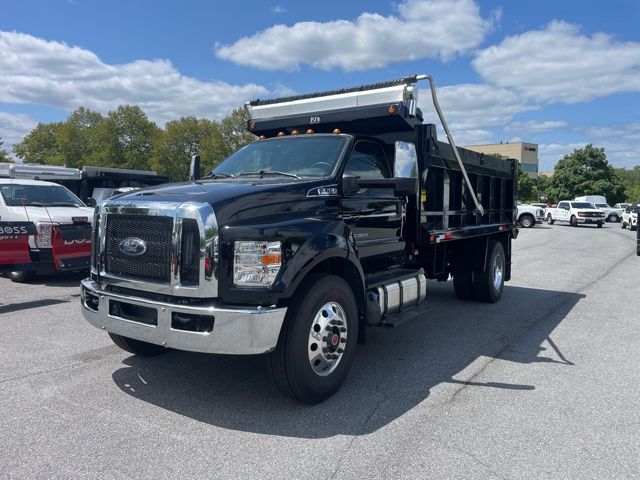 2025 Ford F-750 Super Duty 