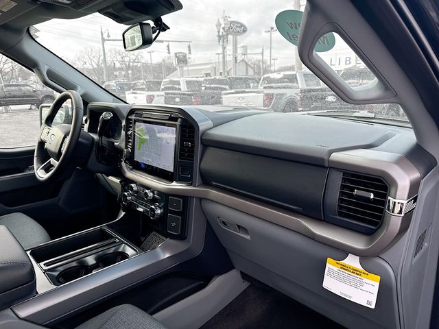 2025 Ford F-150 XLT photo