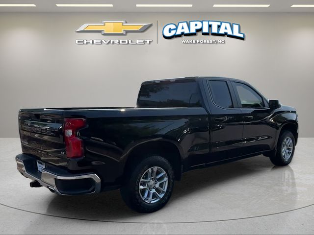 Used 2025 Black Chevrolet LT image 5